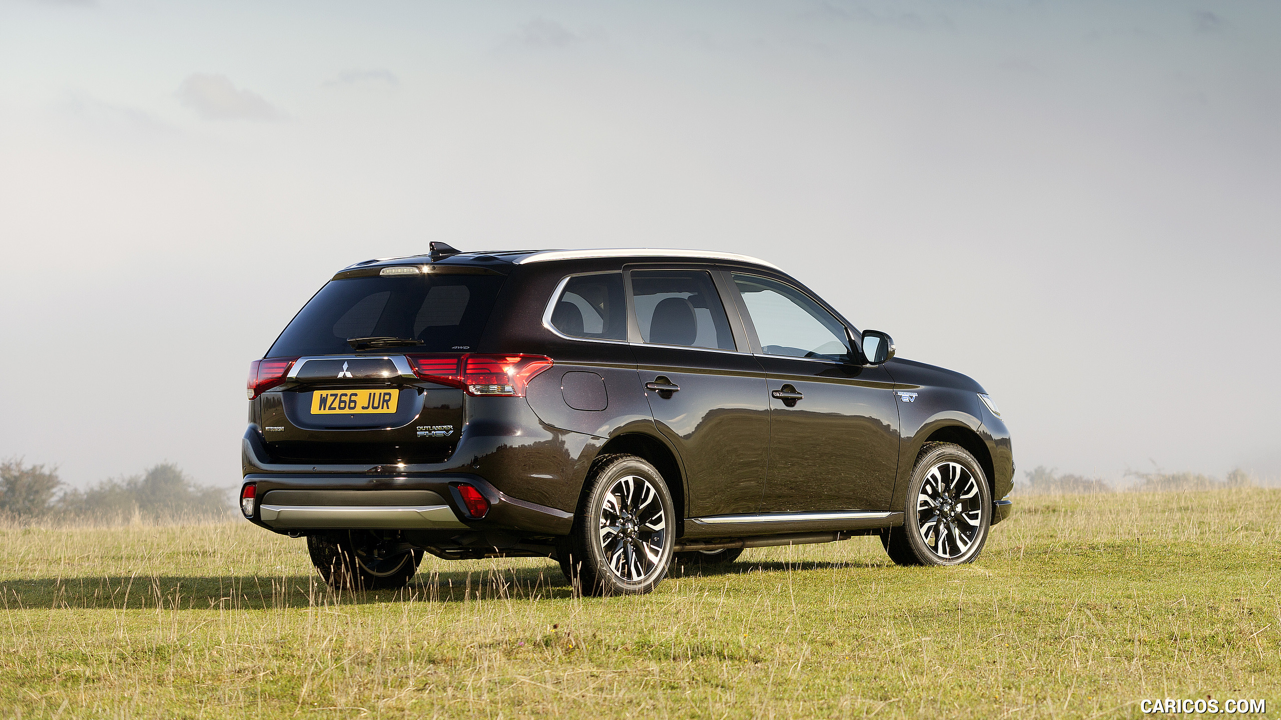 Mitsubishi Outlander Plug In Hybrid Ev Uk Spec Rear Three