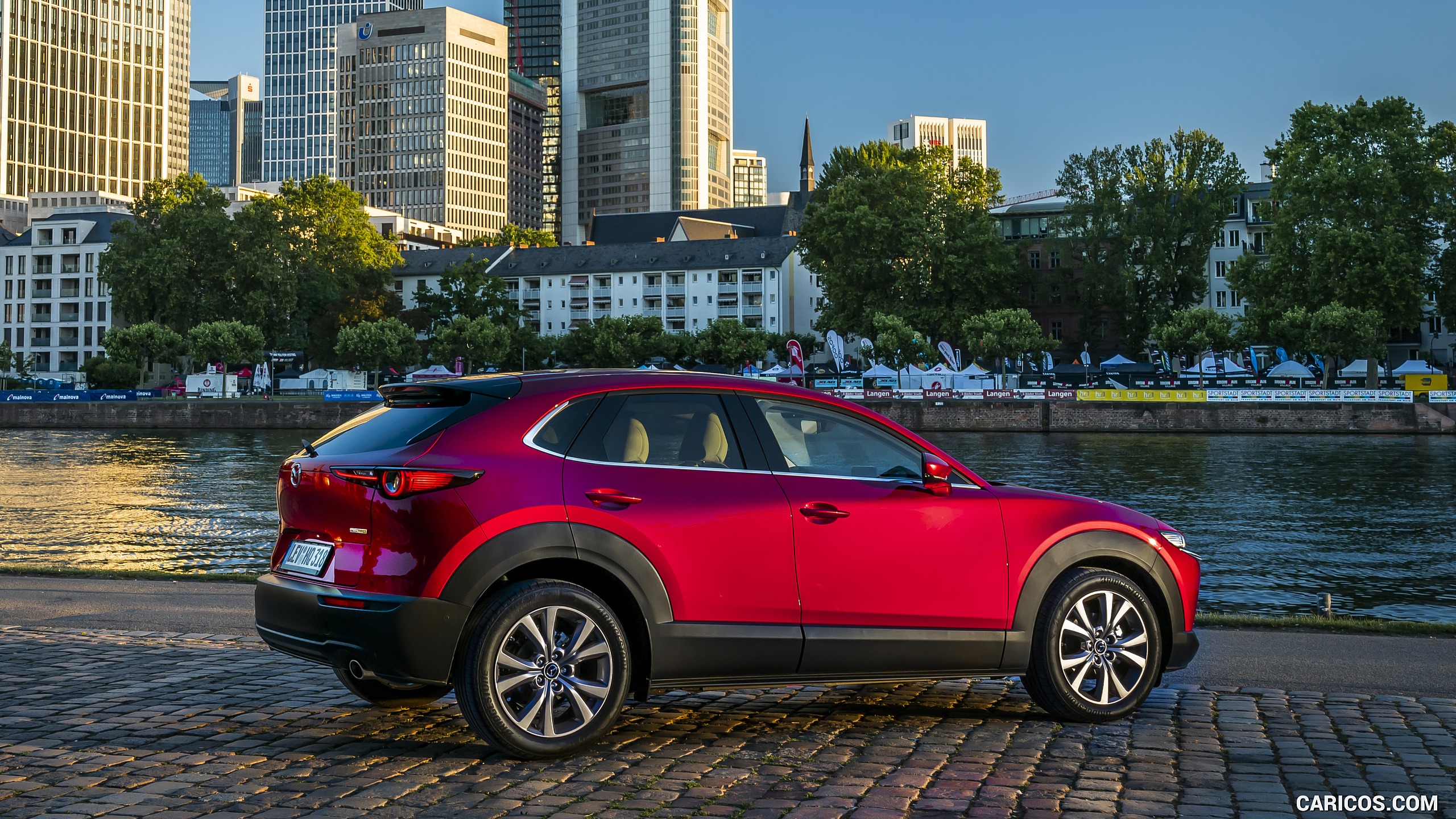 Mazda Cx Color Soul Red Crystal Side Caricos