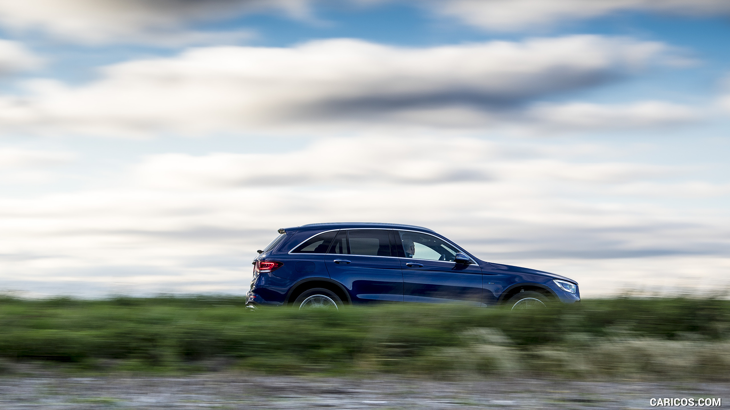 2021 Mercedes Benz GLC 300 E Plug In Hybrid UK Spec Side Caricos