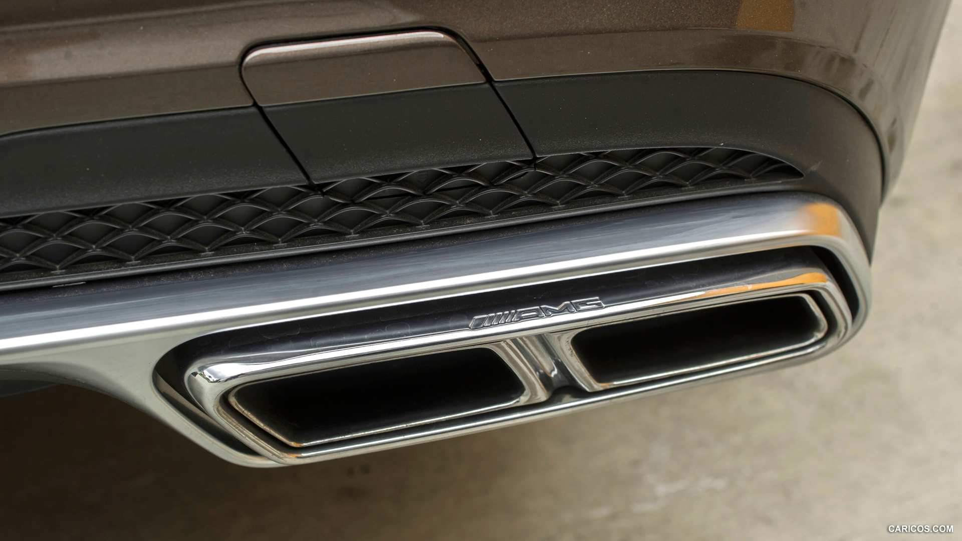  2014 Mercedes-Benz E 63 AMG S-Model Wagon (US Version) - Exhaust, #23 of 27