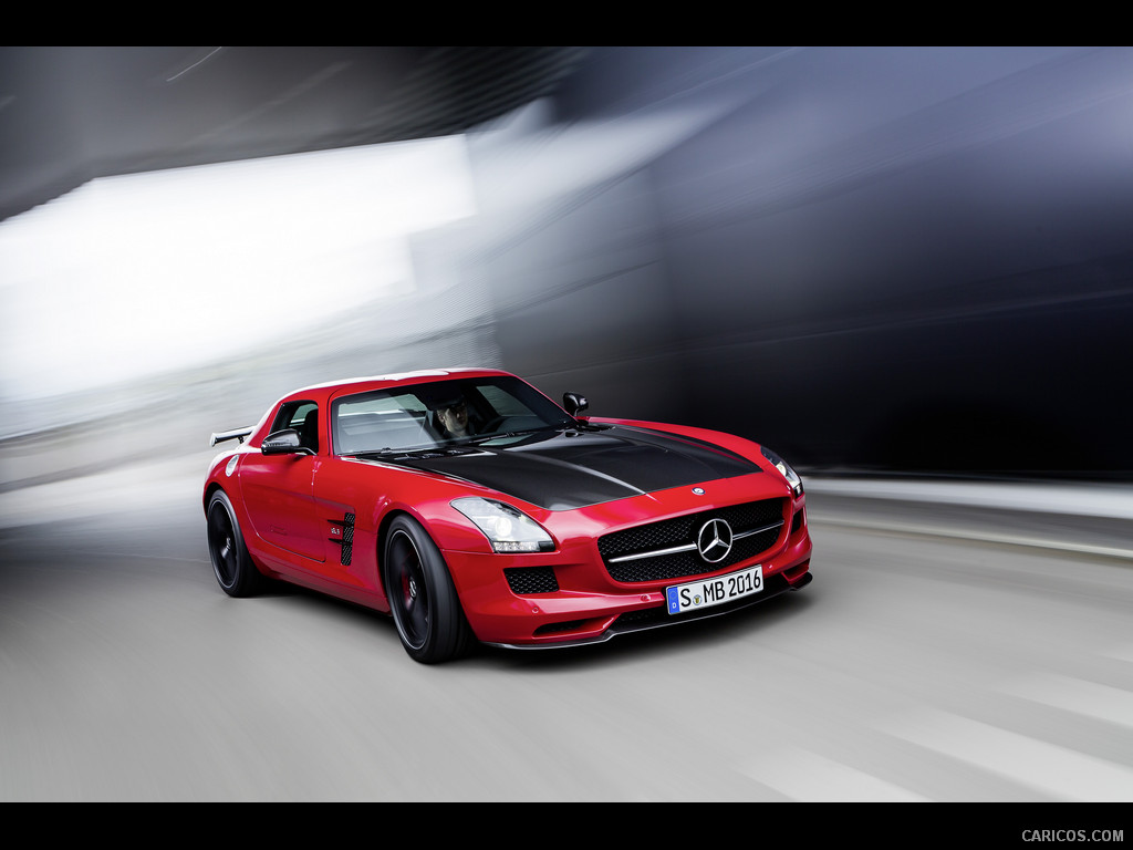  2015 Mercedes-Benz SLS AMG GT Coupe Final Edition - Front