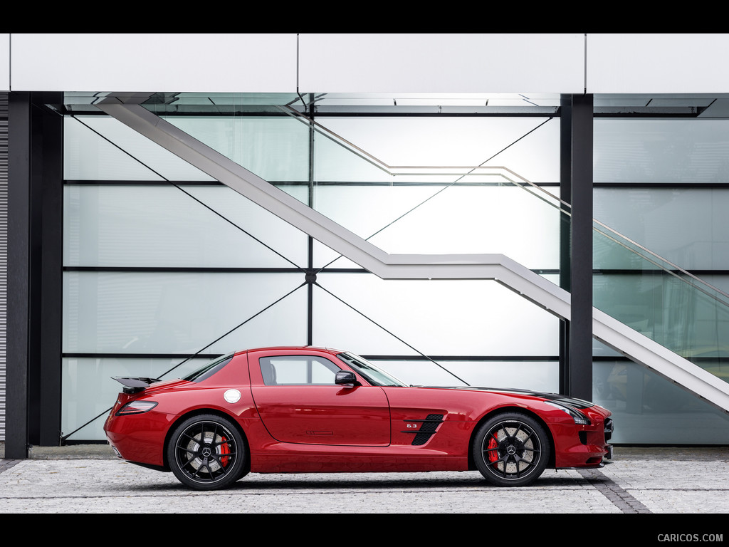  2015 Mercedes-Benz SLS AMG GT Coupe Final Edition - Side