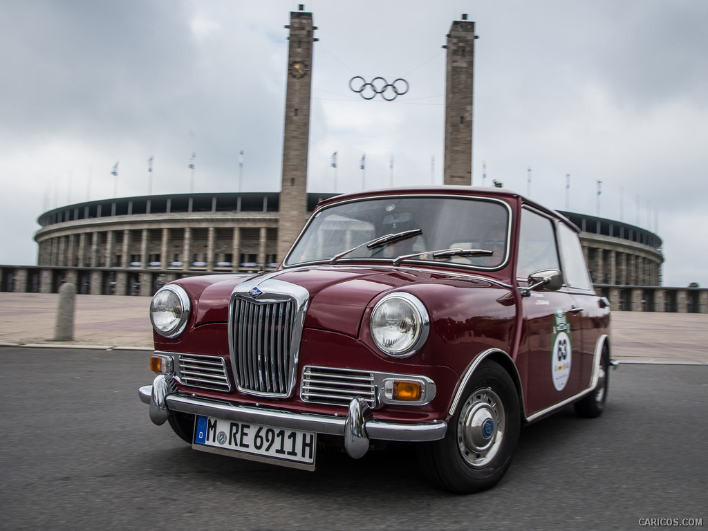 1969 Mini Riley Elf  - Front