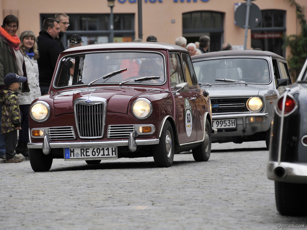 1969 Mini Riley Elf  - Front