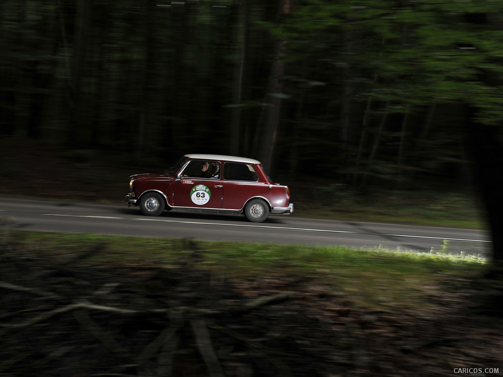 1969 Mini Riley Elf  - Side