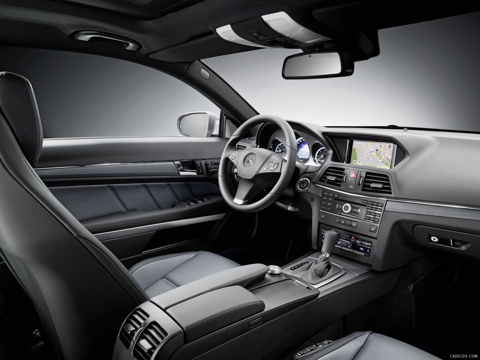 2010 Mercedes-Benz E-Class Coupe  - Interior Dashboard View Photo, #104 of 213