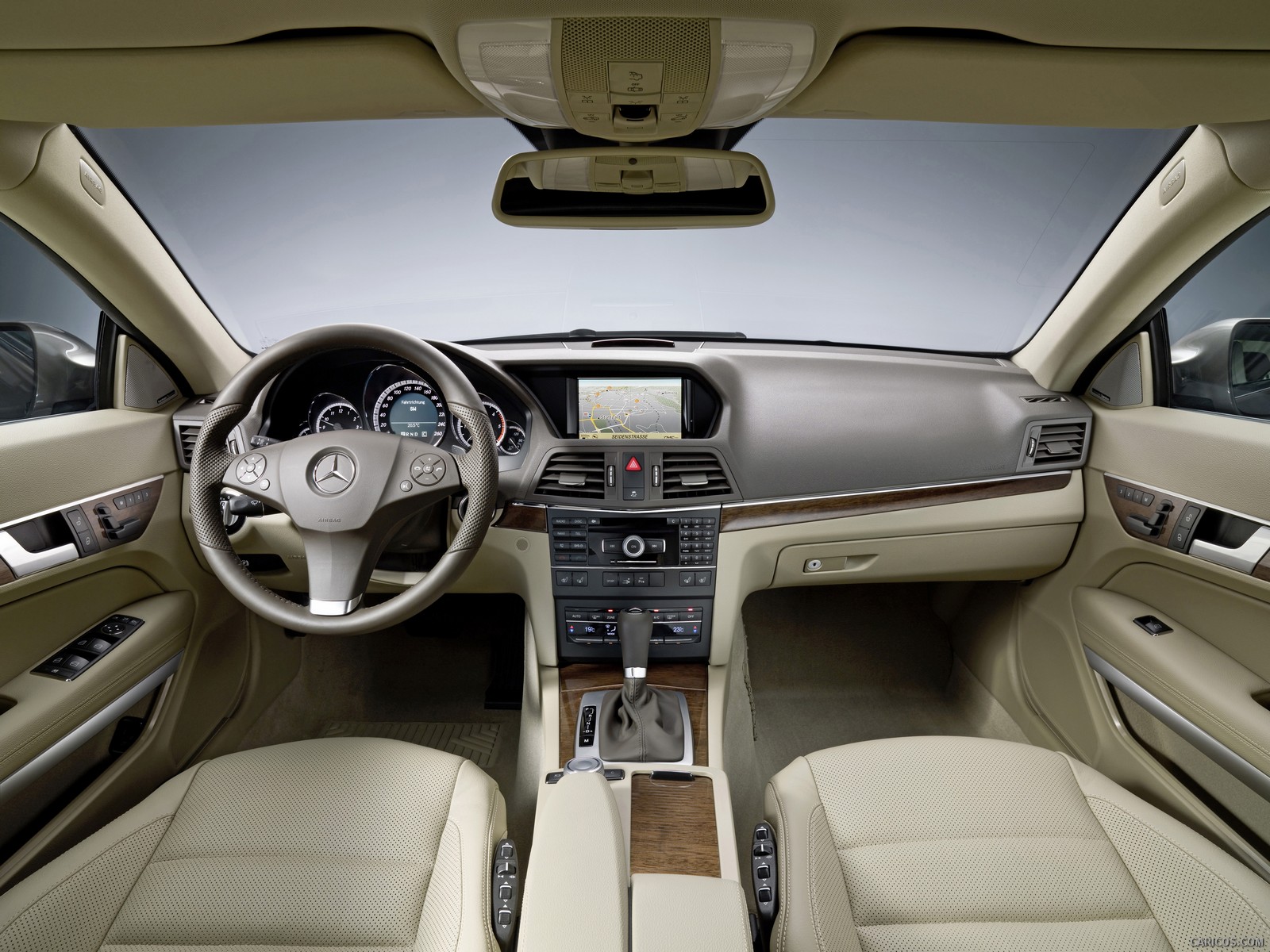 2010 Mercedes-Benz E-Class Coupe  - Interior Dashboard View Photo, #105 of 213