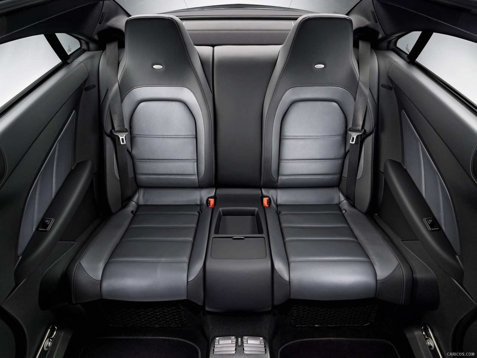 2010 Mercedes-Benz E-Class Coupe  - Interior Rear Seats View Photo, #110 of 213