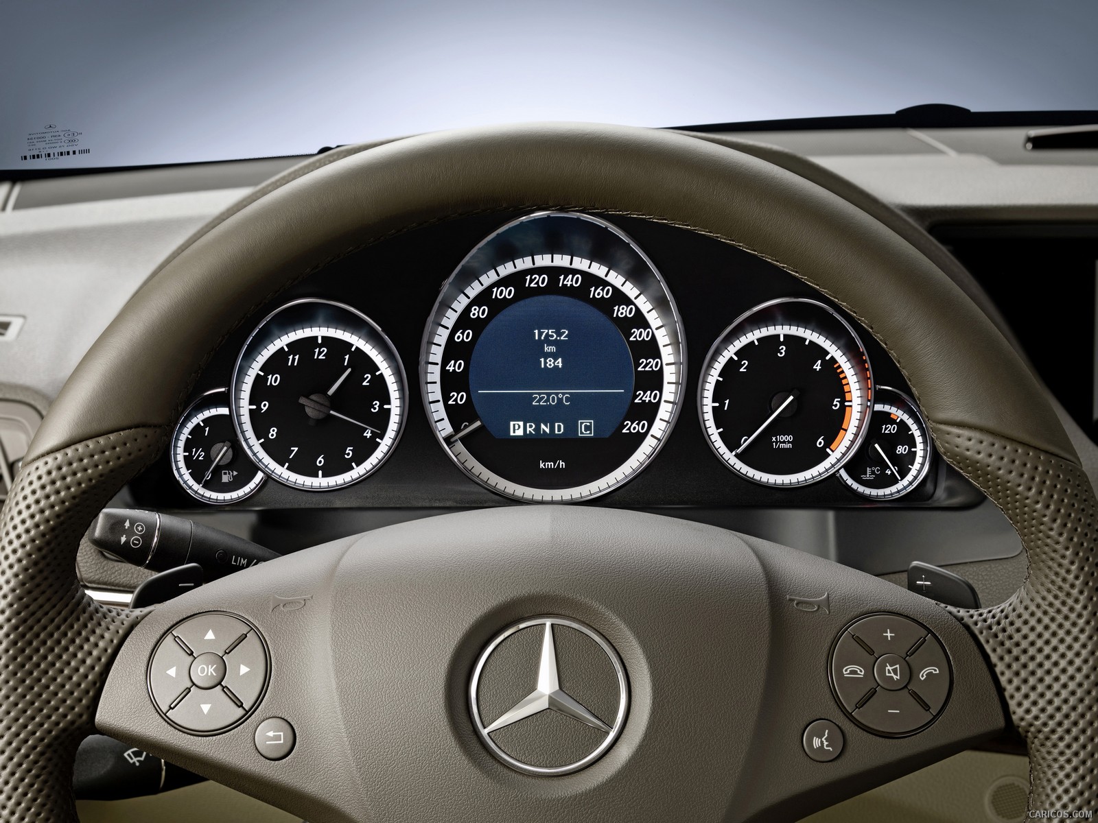 2010 Mercedes-Benz E-Class Coupe  - Interior Steering Wheel View Photo, #107 of 213