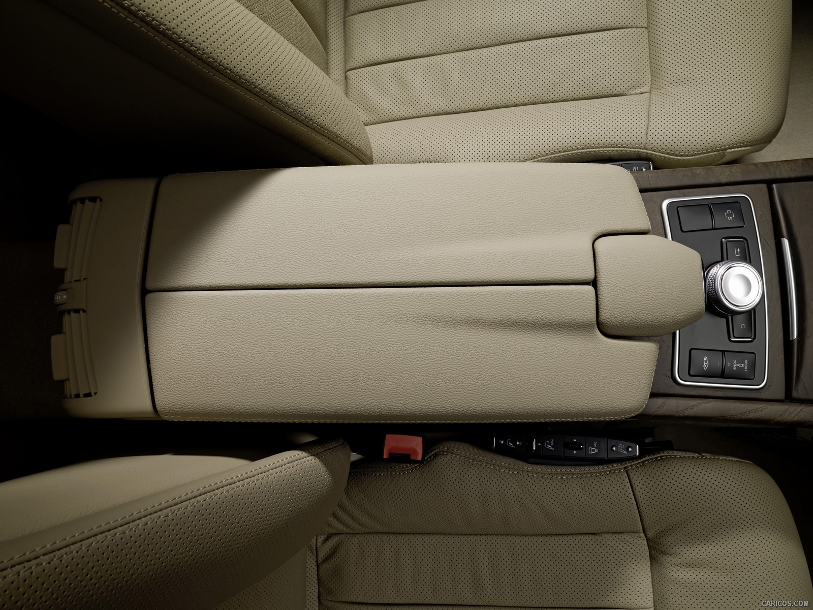 2010 Mercedes-Benz E-Class Sedan  - Interior Close-up Photo, #144 of 261