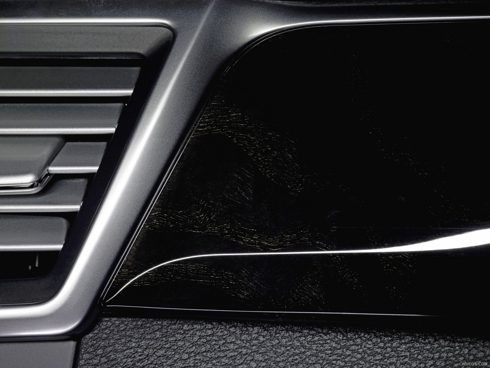 2010 Mercedes-Benz E-Class Sedan  - Interior Close-up Photo, #166 of 261