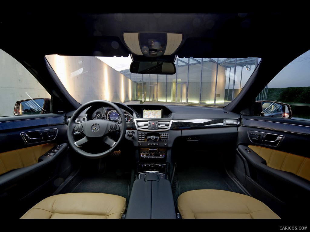 2010 Mercedes-Benz E-Class Sedan  - Interior View Photo