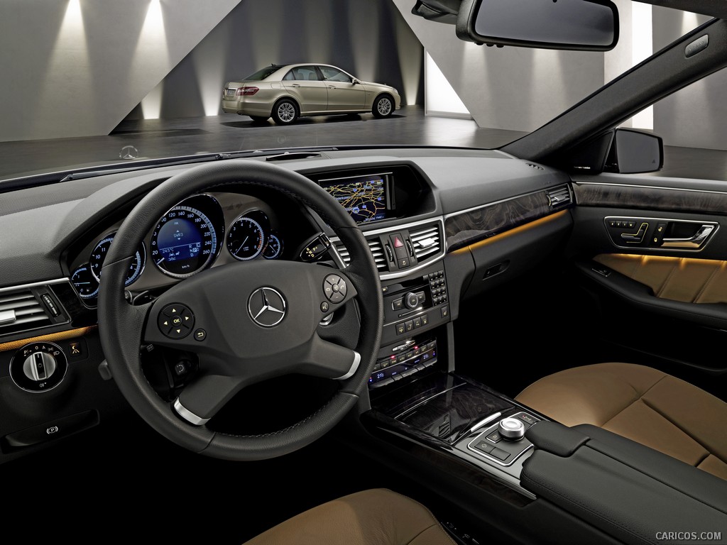 2010 Mercedes-Benz E-Class Sedan  - Interior View Photo