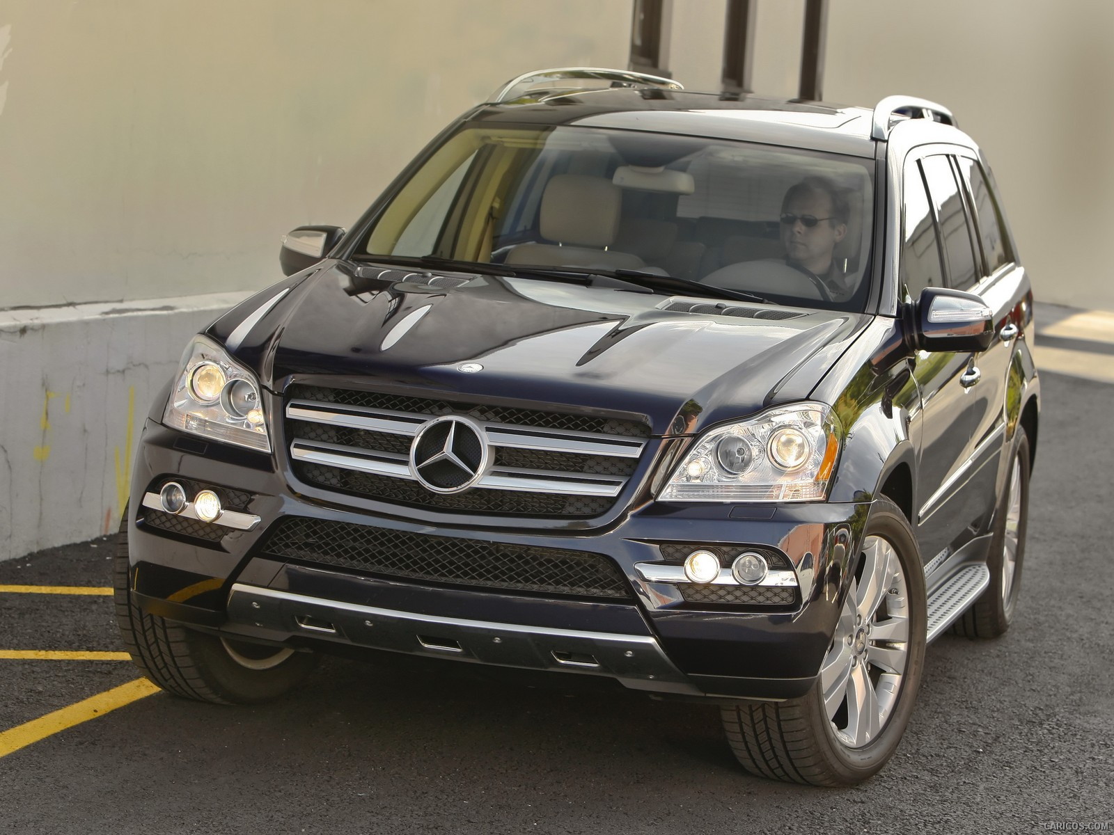 2010 Mercedes-Benz GL450 - Front, #73 of 112