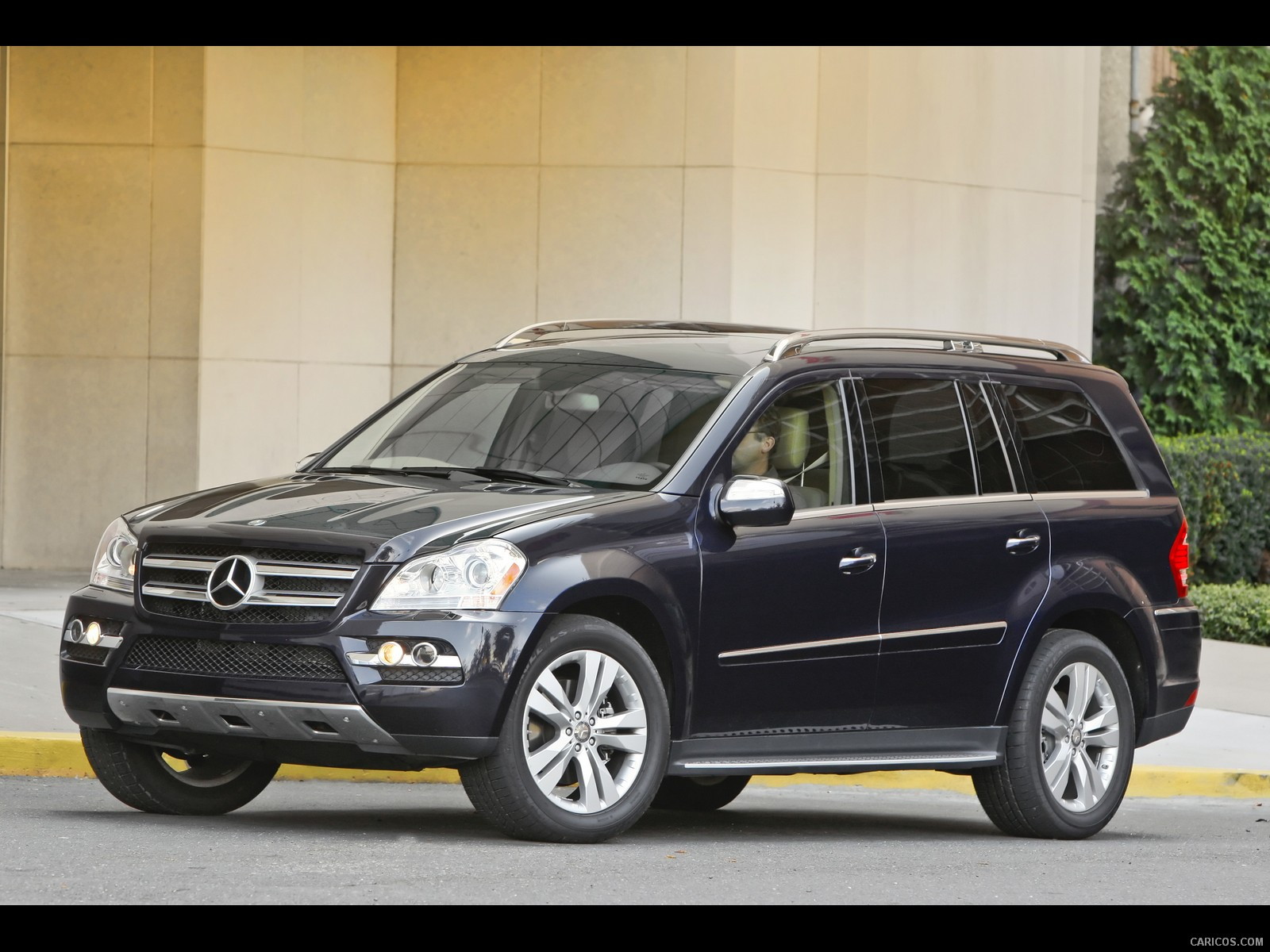 2010 Mercedes-Benz GL450 - Front, #83 of 112