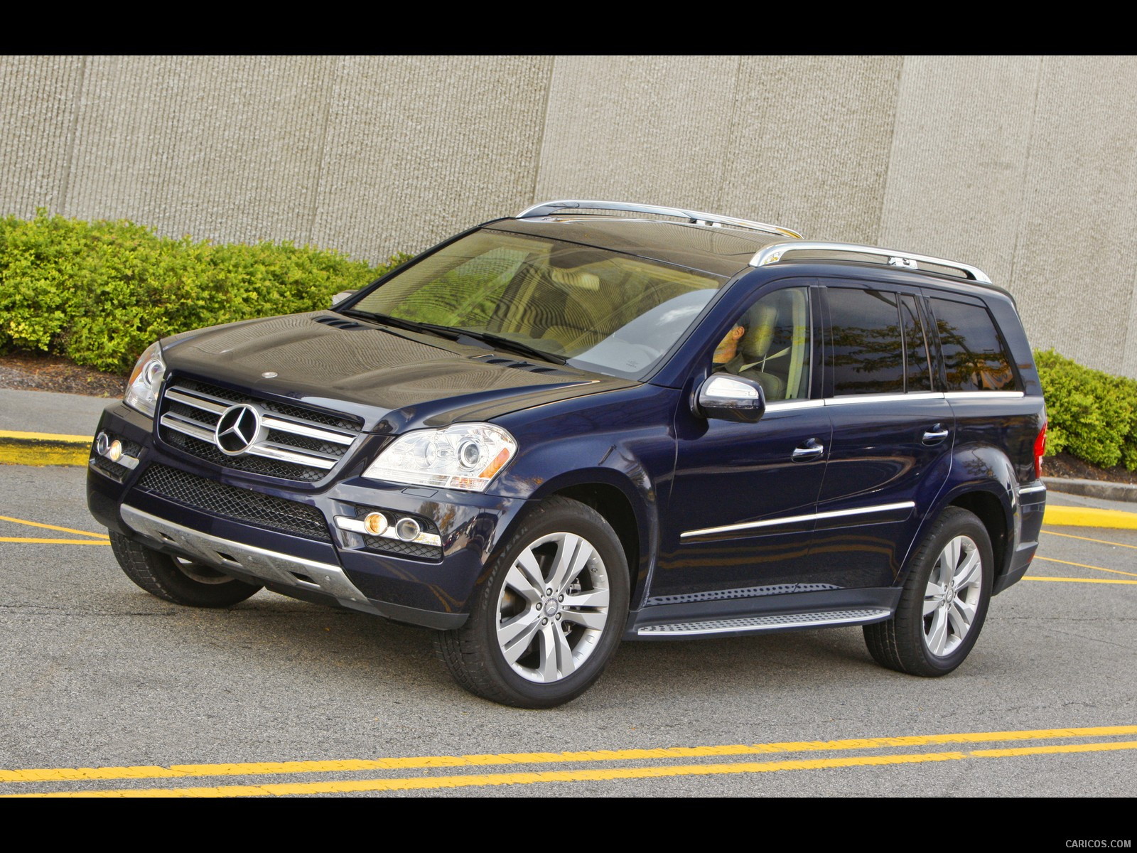 2010 Mercedes-Benz GL450 - Front, #85 of 112