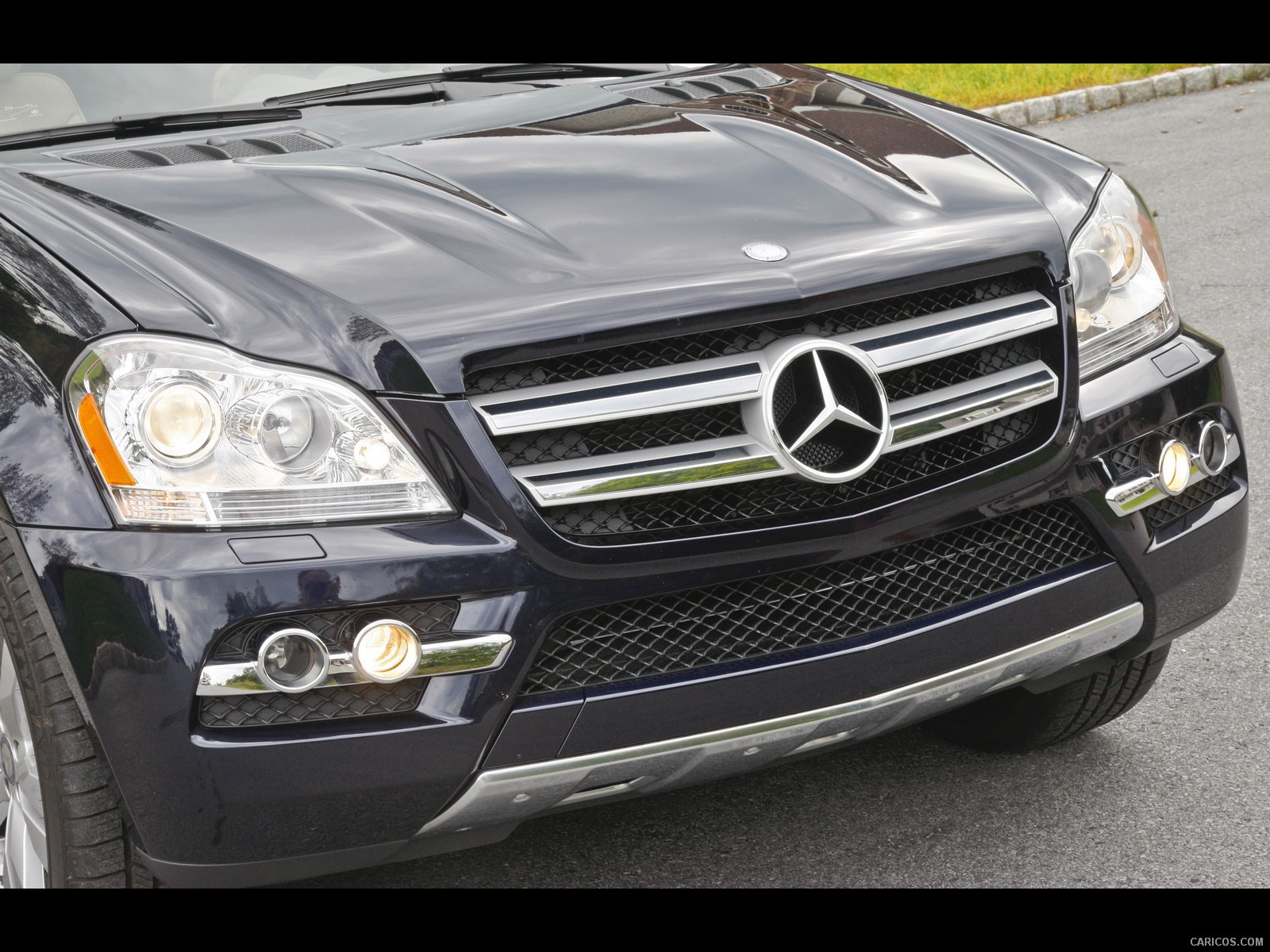 2010 Mercedes-Benz GL450 - Front, #108 of 112