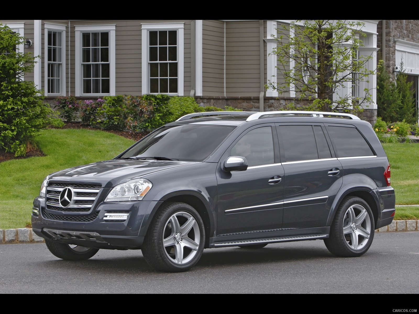 2010 Mercedes-Benz GL550 - Front, #42 of 112