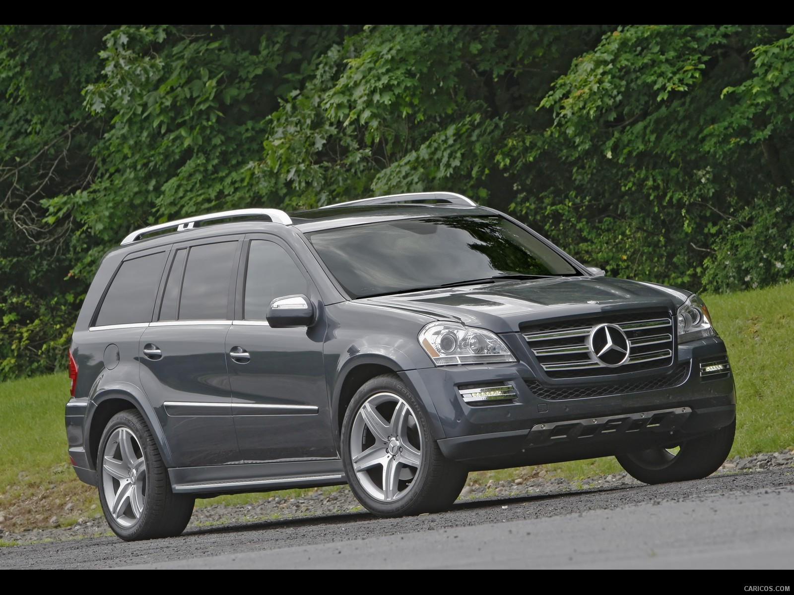 2010 Mercedes-Benz GL550 - Front, #51 of 112