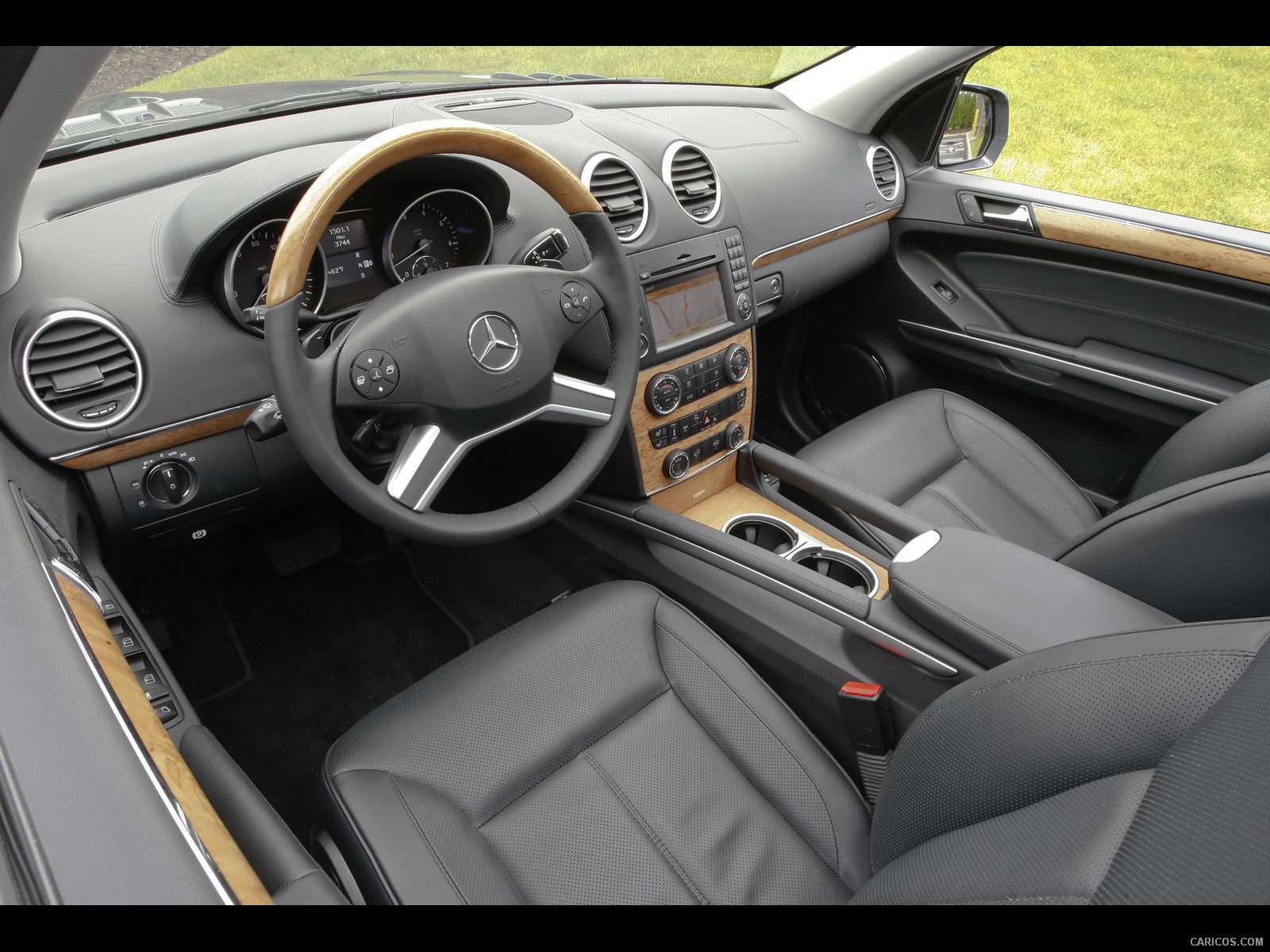 2010 Mercedes-Benz GL550 - Interior, #62 of 112