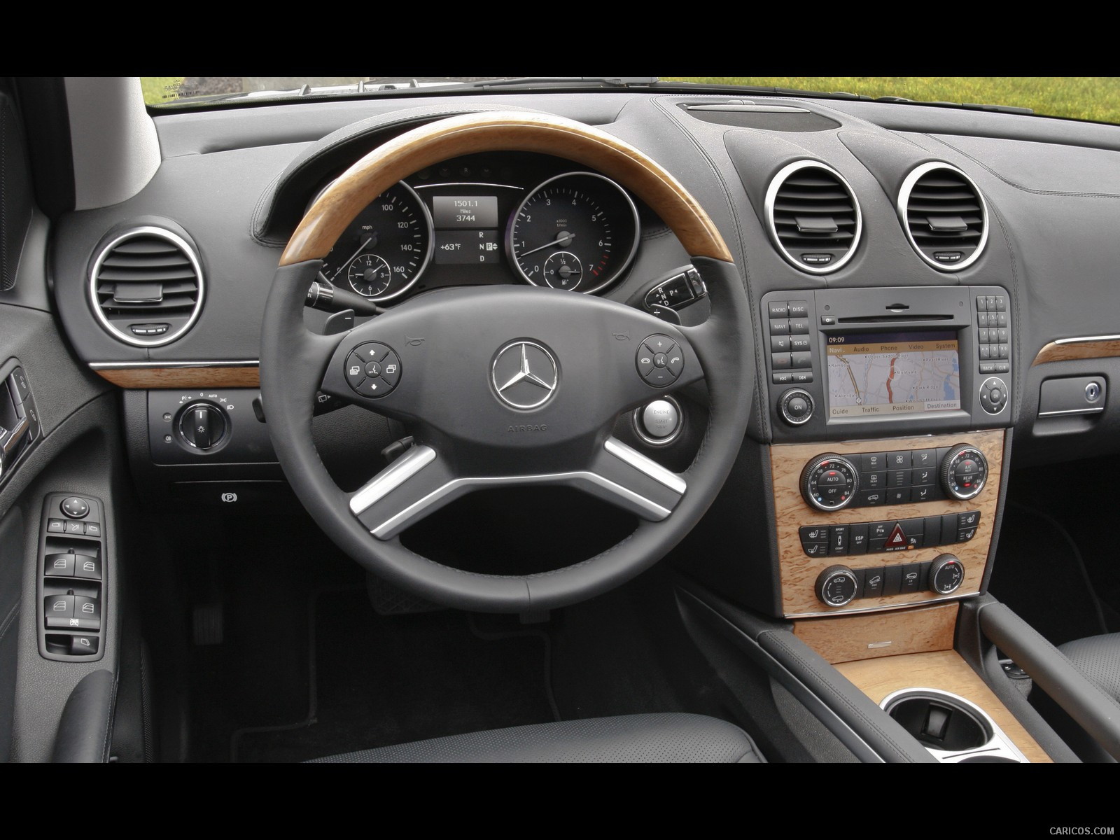 2010 Mercedes-Benz GL550 - Interior, #63 of 112