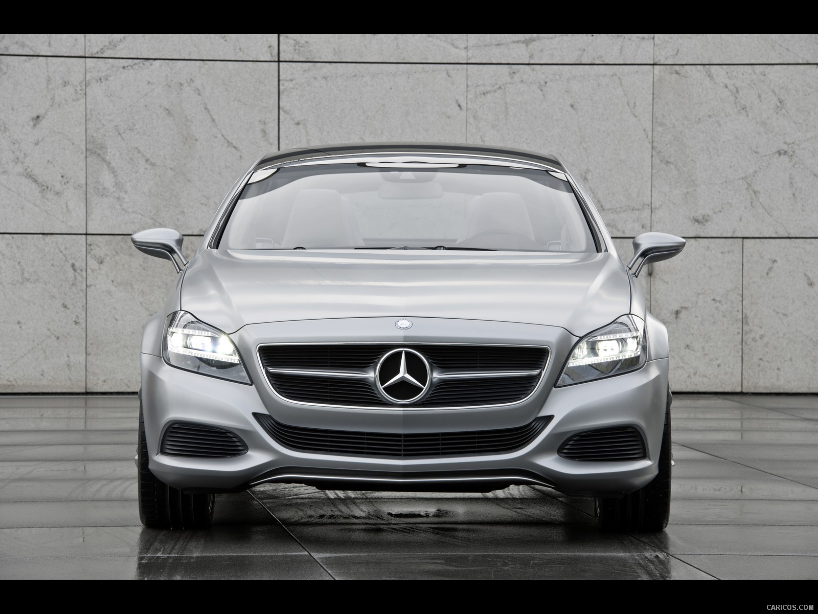 2010 Mercedes-Benz Shooting Break Concept  - Front Angle , #2 of 47