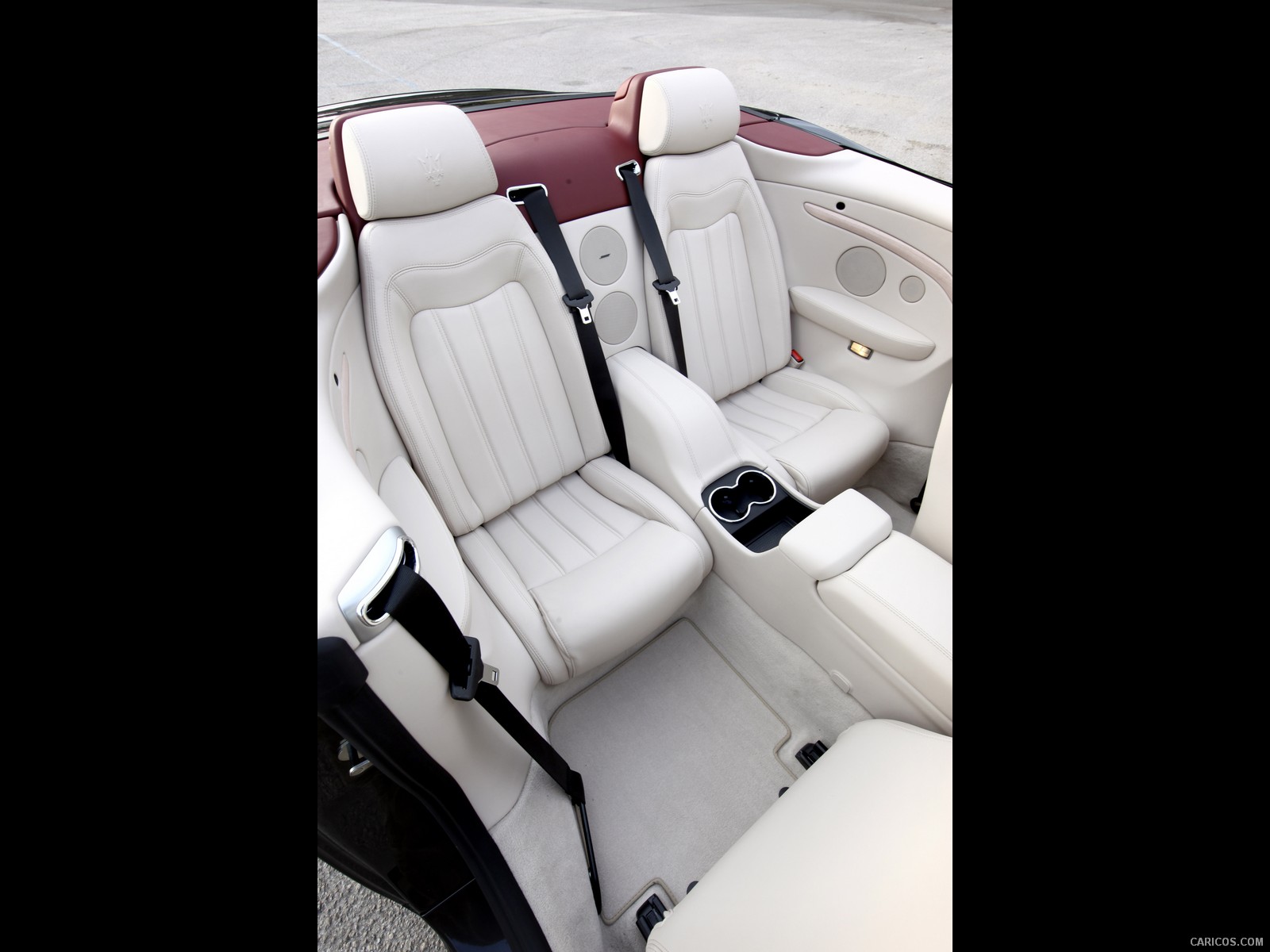 2011 Maserati GranCabrio  - Interior Rear Seats View Photo, #30 of 59