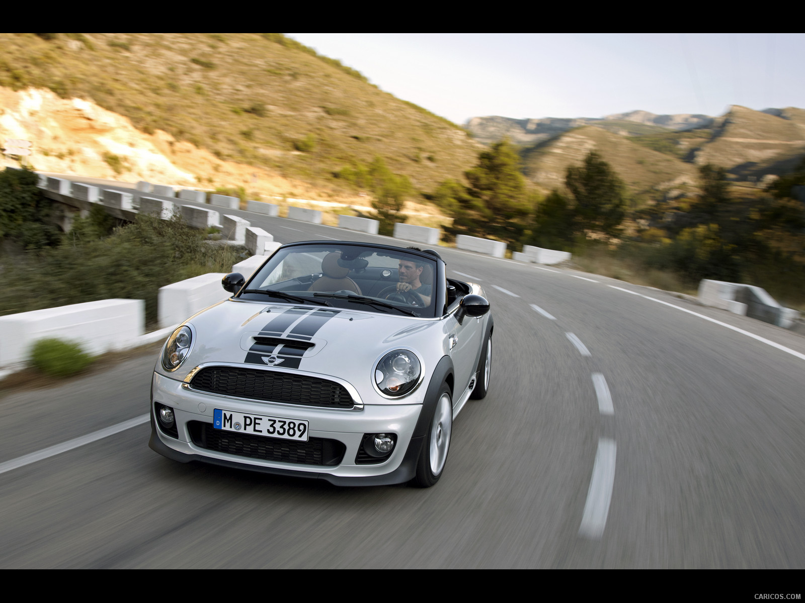 2012 MINI Roadster  - Front, #6 of 389