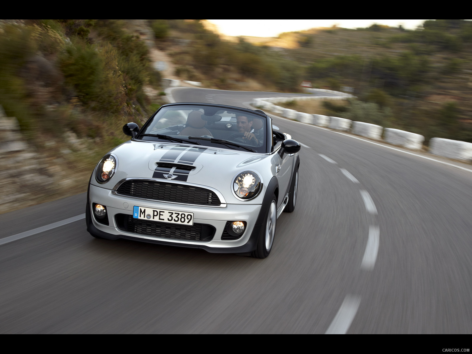 2012 MINI Roadster  - Front, #16 of 389