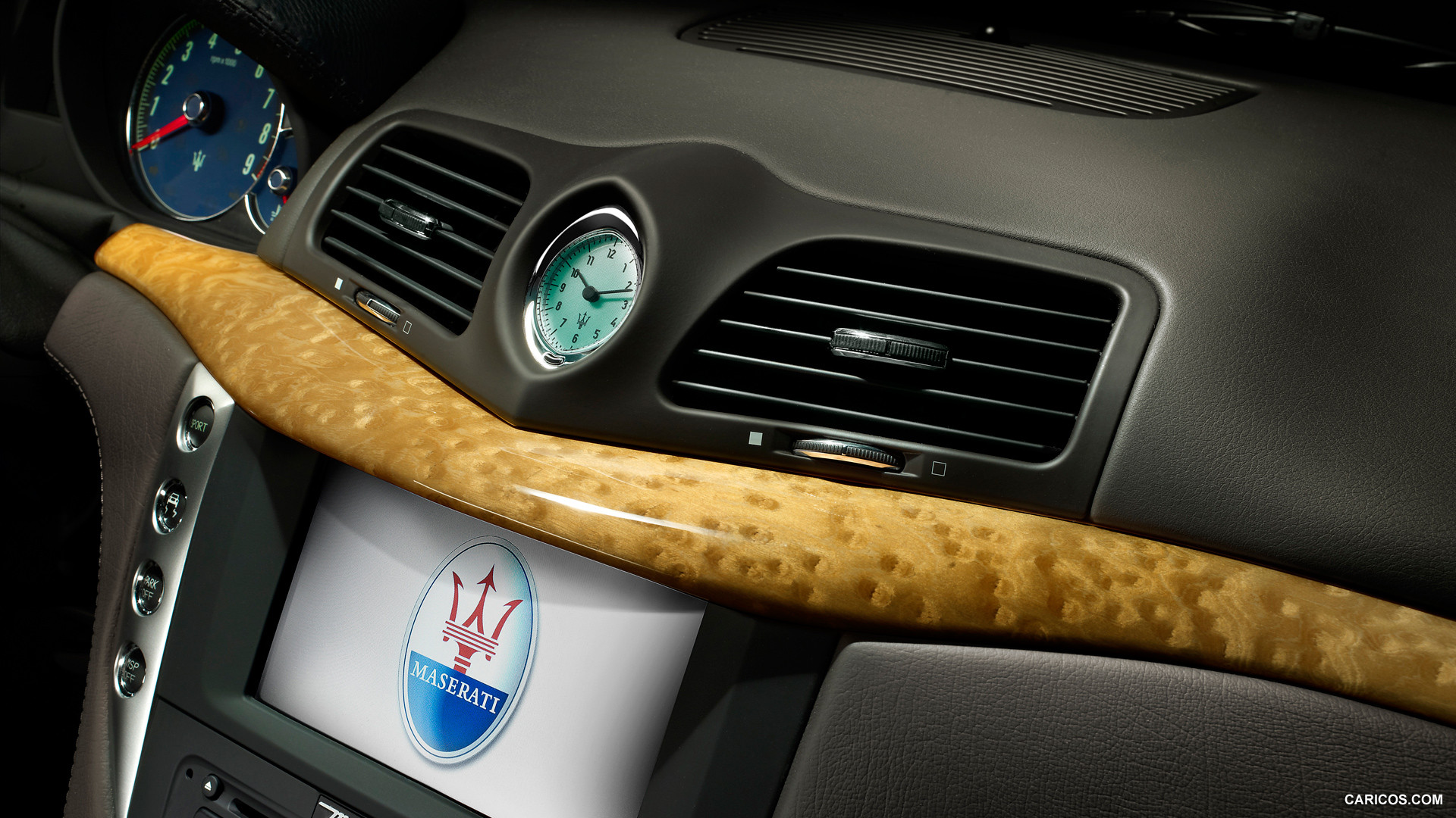 2012 Maserati GranCabrio Fendi  - Central Console, #11 of 13