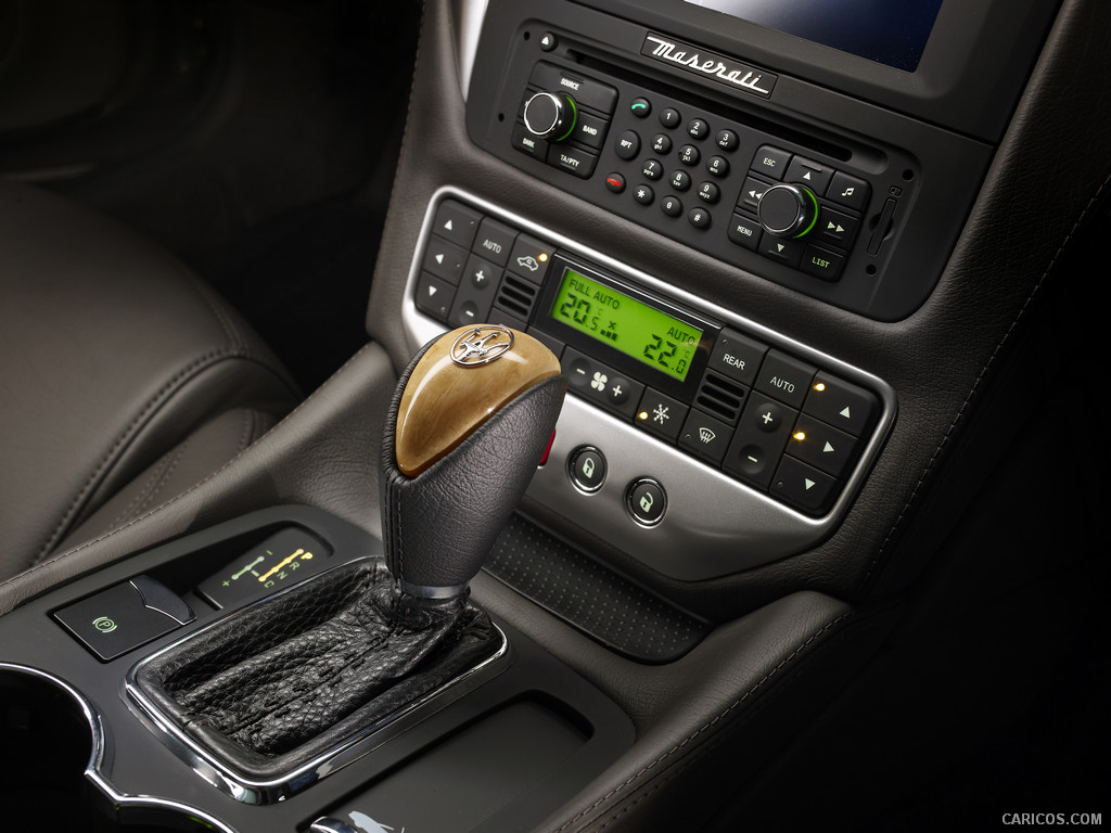 2012 Maserati GranCabrio Fendi  - Interior