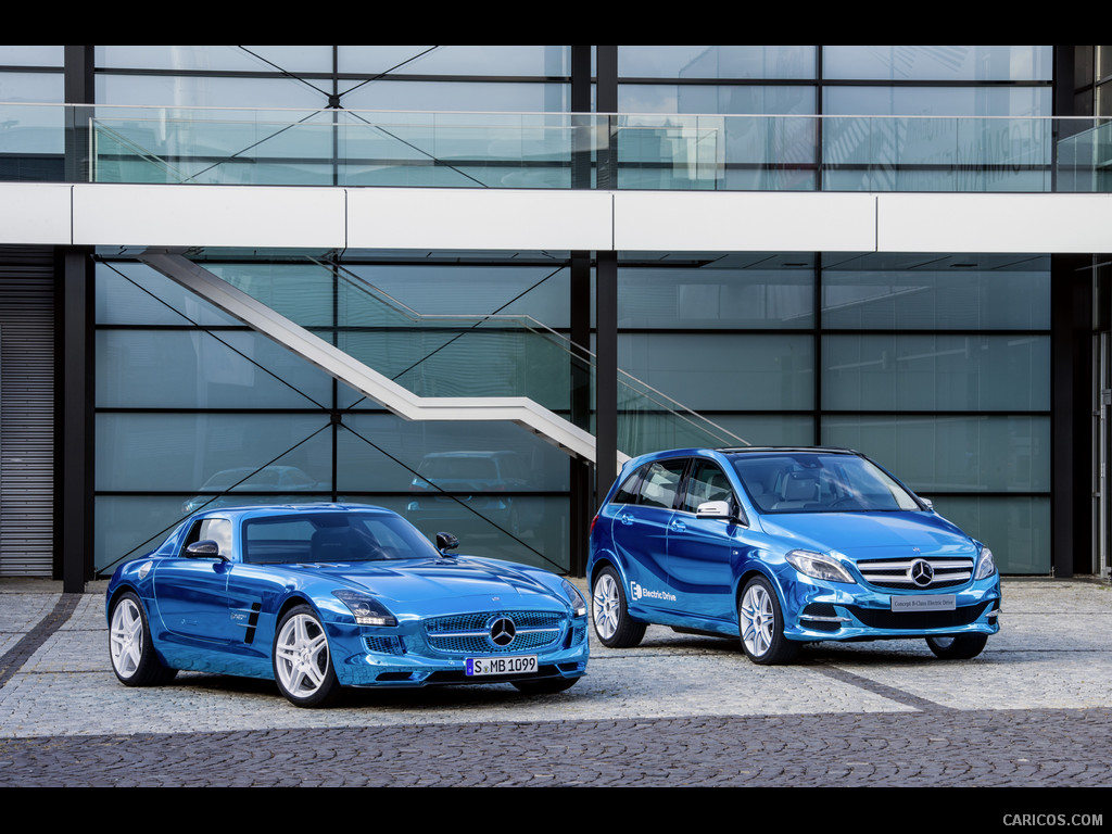 2012 Mercedes-Benz B-Class Electric Drive Concept and SLS AMG Coupé Electric Drive - 