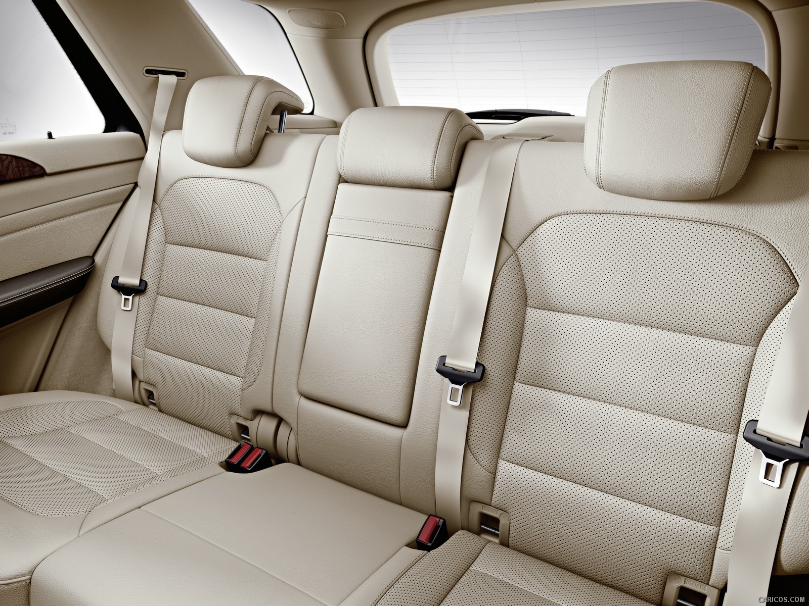 2012 Mercedes-Benz M-Class - Interior Rear Seats, #238 of 320