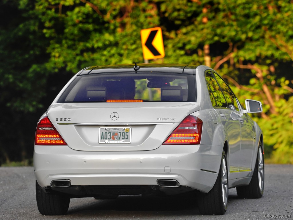 2012 Mercedes-Benz S350 BlueTEC 4MATIC  - Rear 