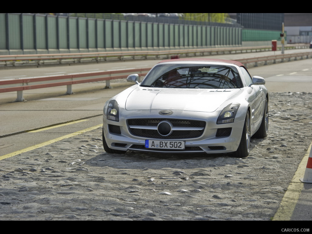 2012 Mercedes-Benz SLS AMG Roadster - Test track - 