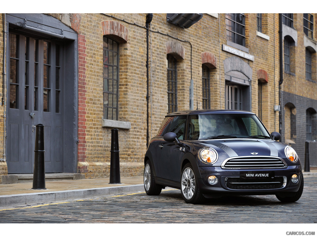 2012 Mini Avenue  - Front