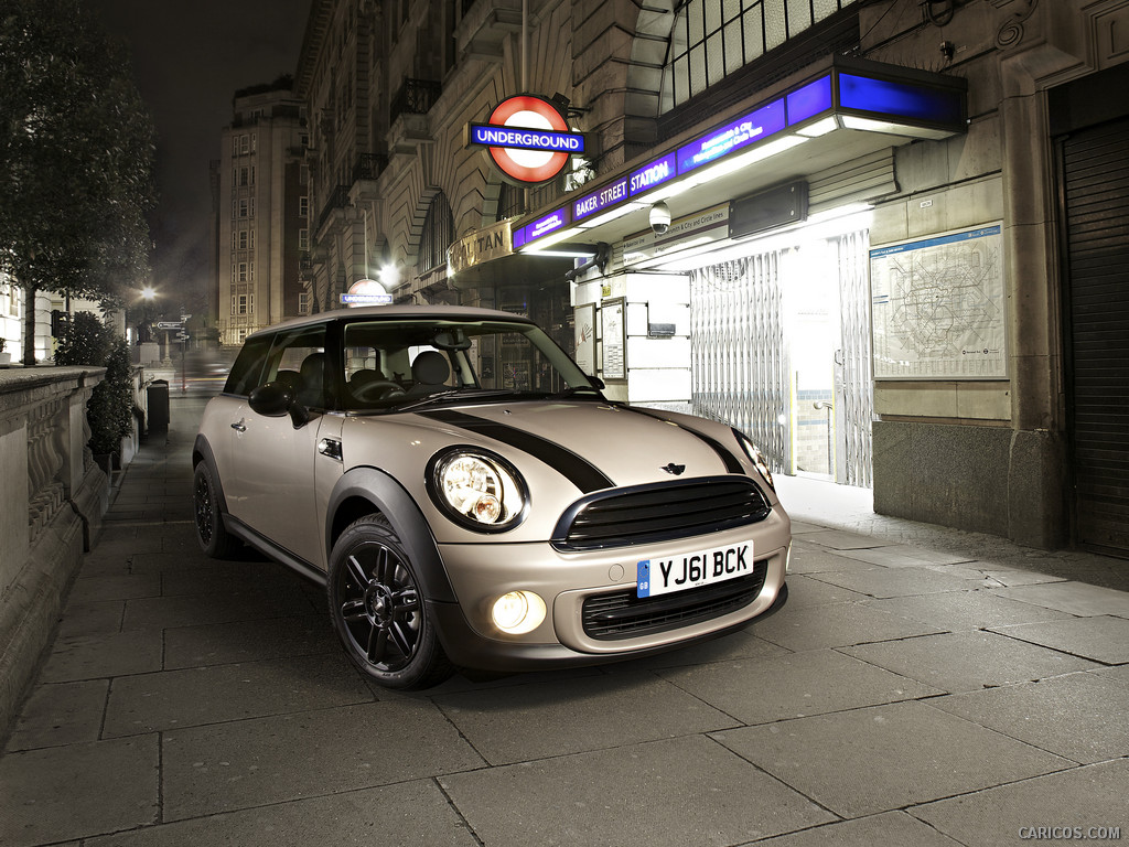 2012 Mini Baker Street  - Front