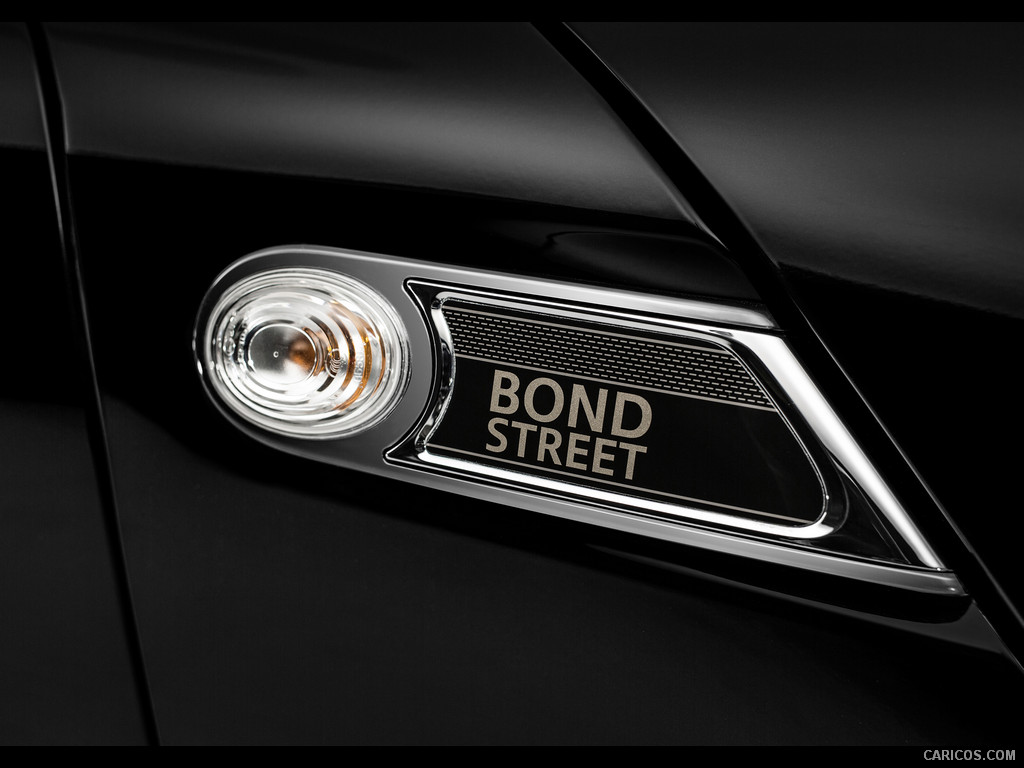 2013 MINI Clubman Bond Street  - Badge