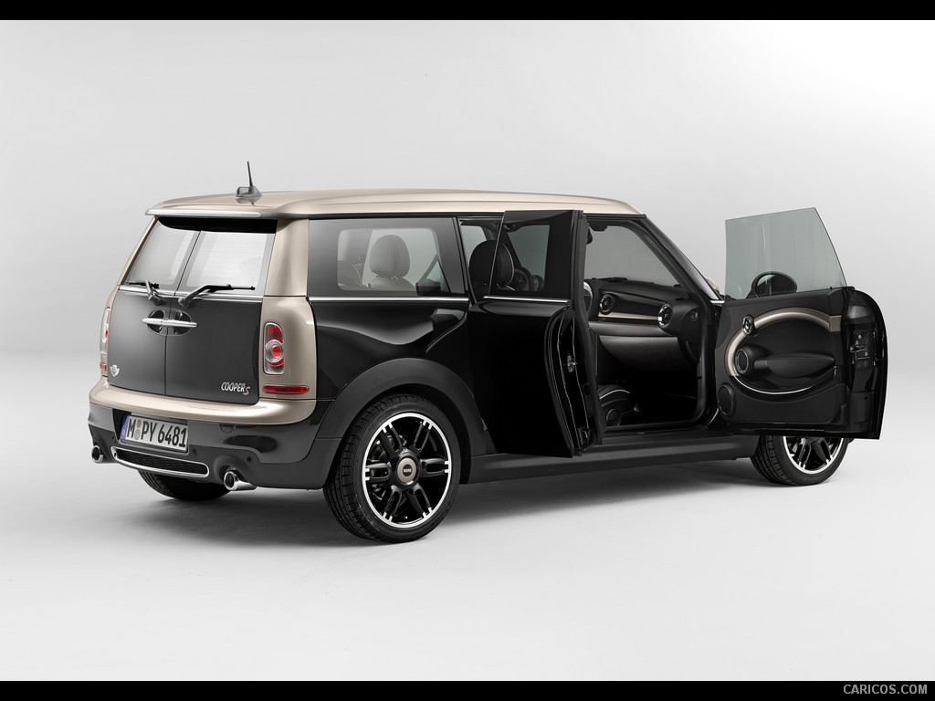 2013 MINI Clubman Bond Street Door Open - Rear