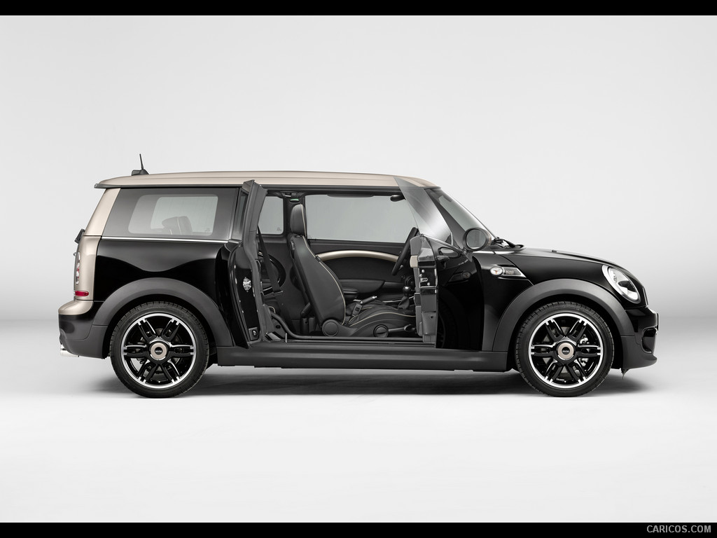 2013 MINI Clubman Bond Street Door Open - Side