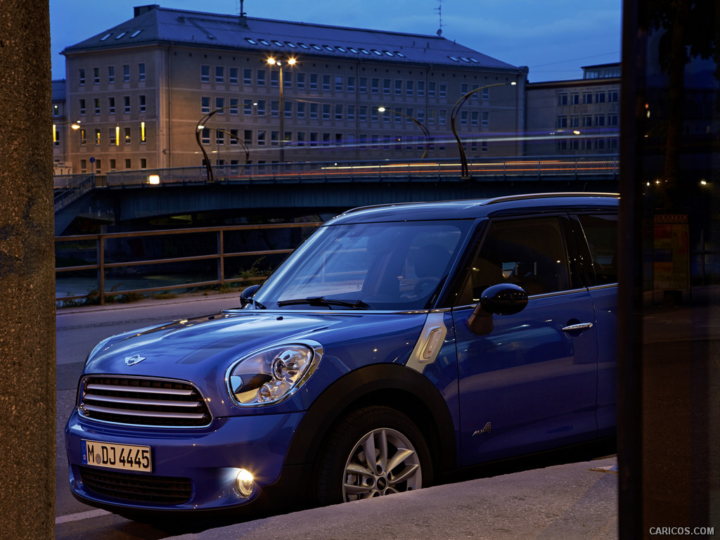 2013 MINI Cooper Countryman ALL4  - Front