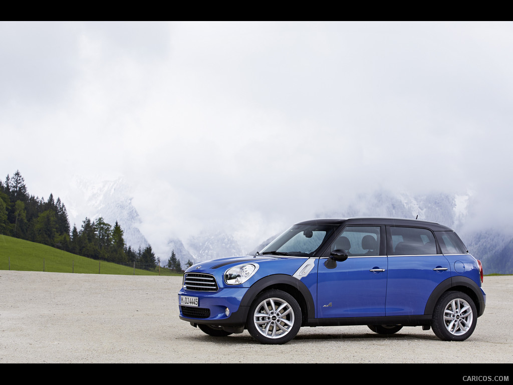 2013 MINI Cooper Countryman ALL4  - Side