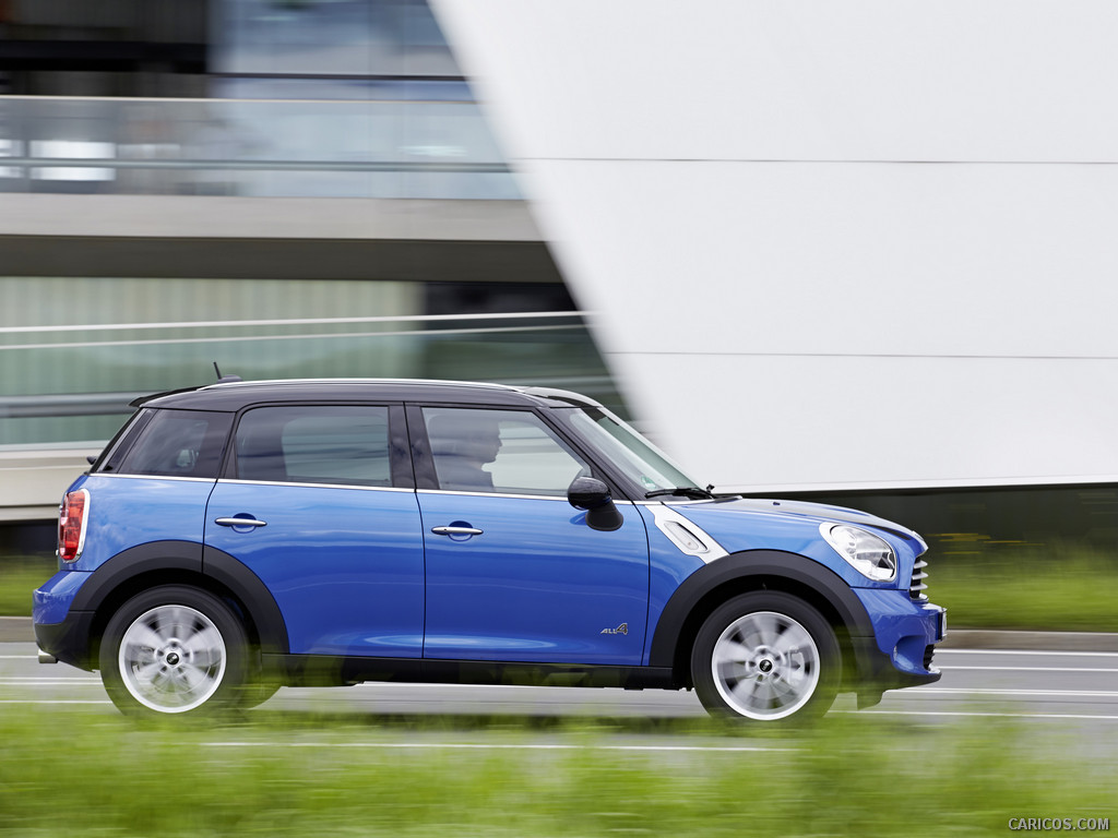 2013 MINI Cooper Countryman ALL4  - Side