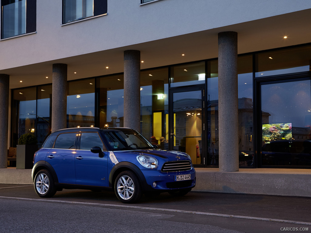 2013 MINI Cooper Countryman ALL4  - Side