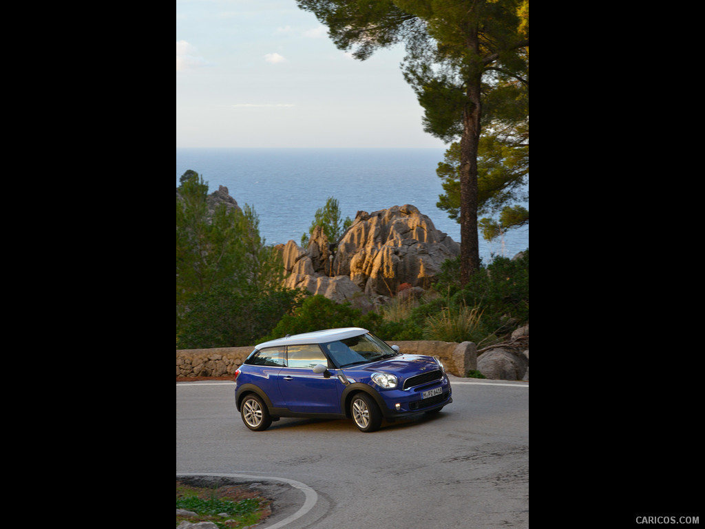 2013 MINI Cooper S Paceman  - Front