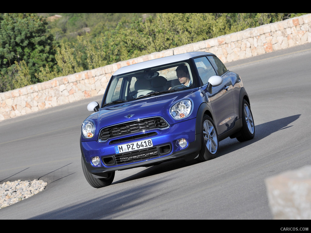 2013 MINI Cooper S Paceman  - Front