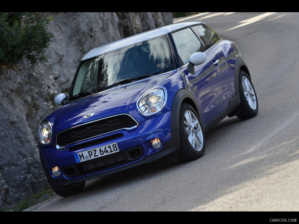 2013 MINI Cooper S Paceman  - Front