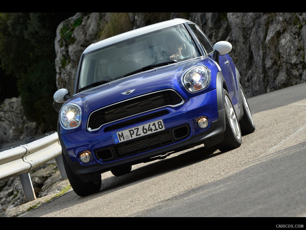 2013 MINI Cooper S Paceman  - Front