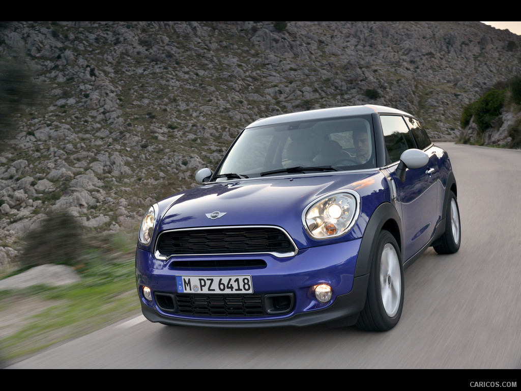 2013 MINI Cooper S Paceman  - Front