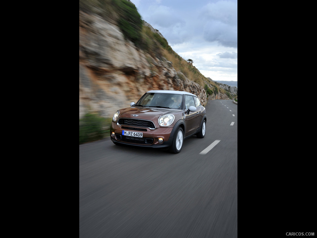 2013 MINI Cooper S Paceman  - Front